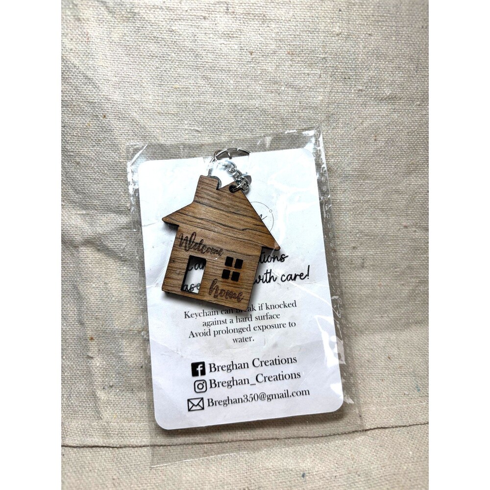 Wooden New House Keychain "Welcome Home" Ideal For New Homeowners Laser Cut